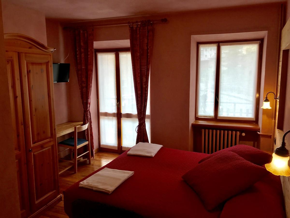 Albergo Club Alpino Crissolo Esterno foto